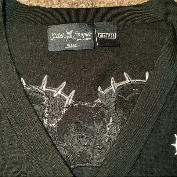 Stitch shoppe by loungefly universal monsters cropped cardigan, black, size: M - Picture 5 of 11